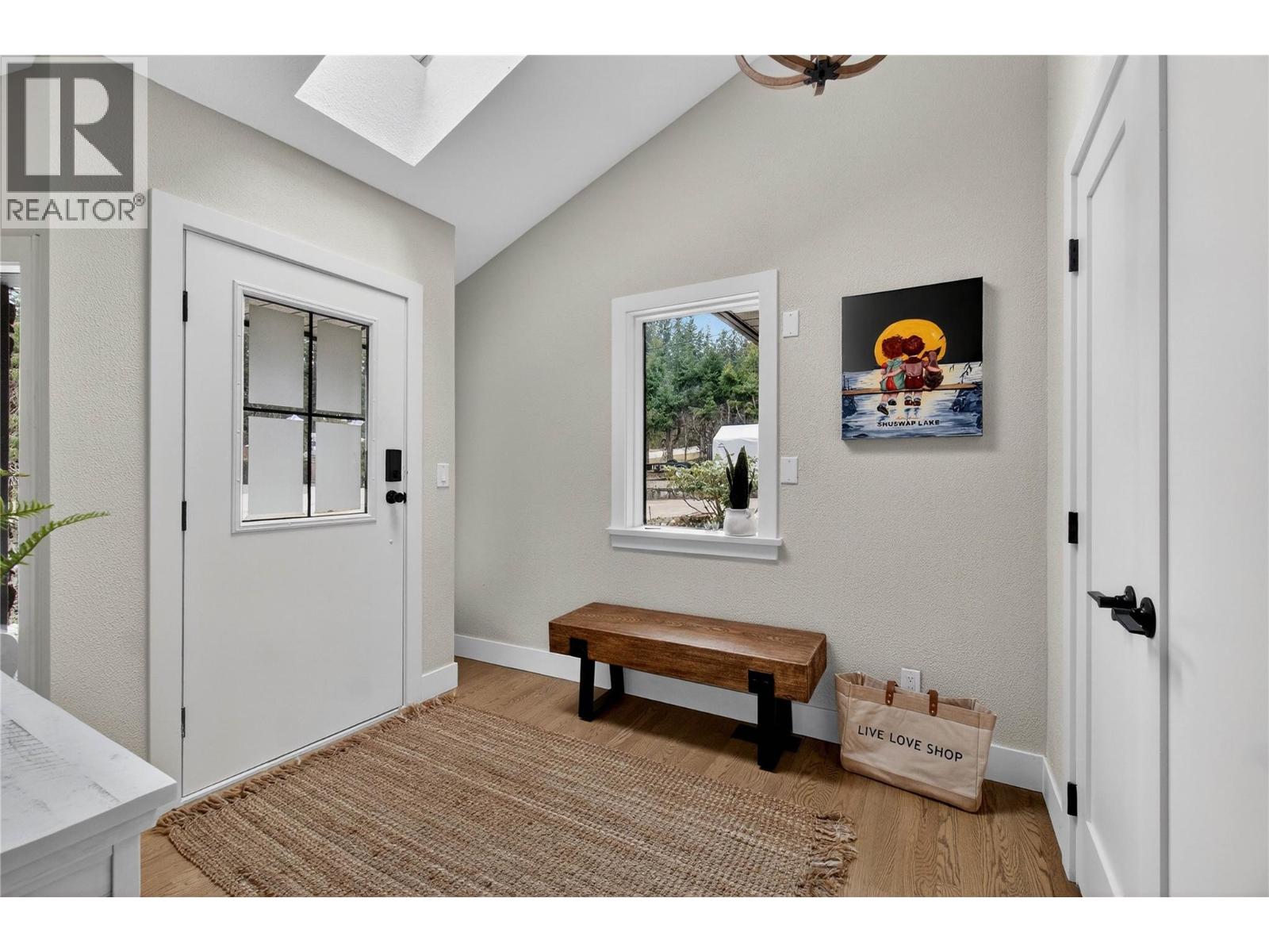 Gallery Images - 2829 Marine Drive Blind Bay Blind Bay